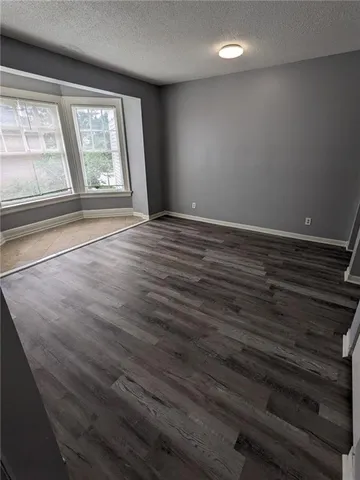 $525,000 | 3933 Warwick Boulevard, Kansas City, MO 64111