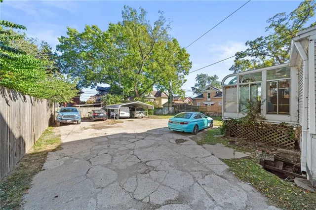 $525,000 | 3933 Warwick Boulevard, Kansas City, MO 64111