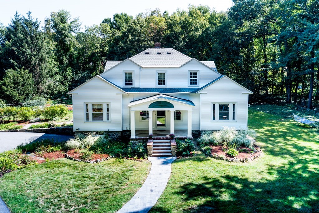 209 Chickering Road North Andover, MA 01845 - Photo 1 of 31 Gallery Image 1