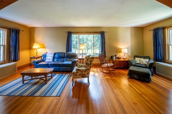 209 Chickering Road North Andover, MA 01845 - Photo 12 of 31 Gallery Image 12