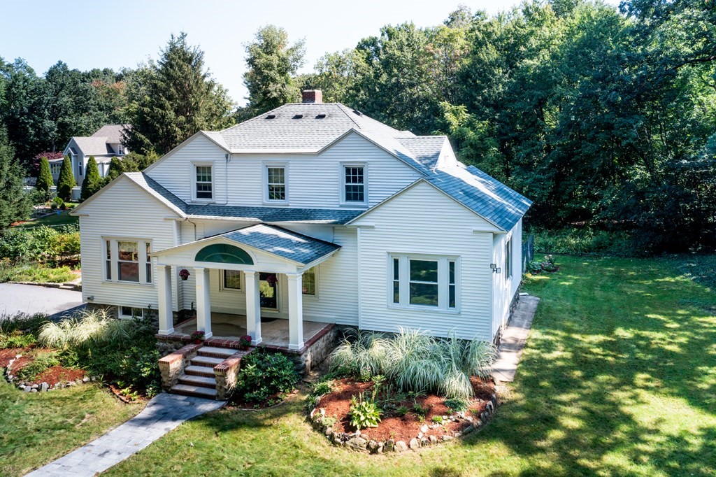 209 Chickering Road North Andover, MA 01845 - Photo 3 of 31 Gallery Image 3