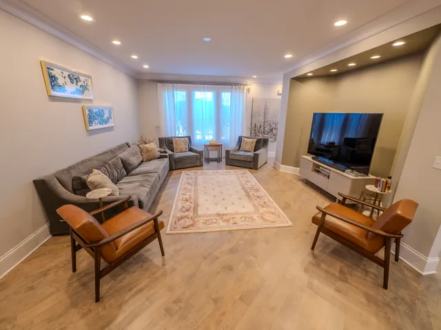 $1,150,000 | 2015 Tree Farm Court, Buffalo Grove, IL 60089