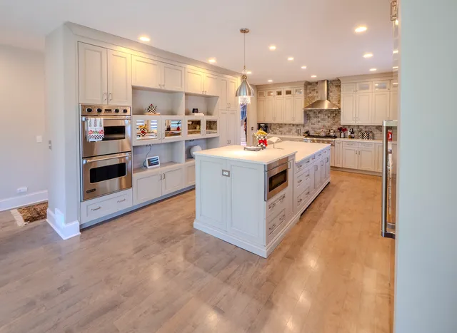 $1,150,000 | 2015 Tree Farm Court, Buffalo Grove, IL 60089