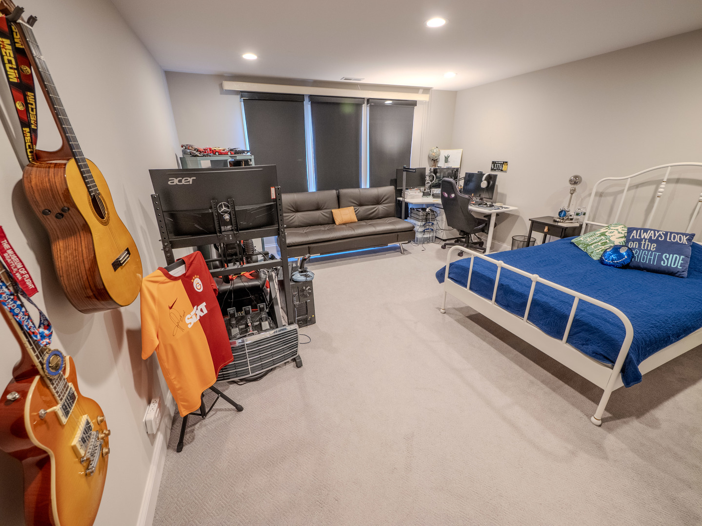 2015 Tree Farm Court Buffalo Grove, IL 60089 - Photo 69 of 100 a view of a room with gym equipment