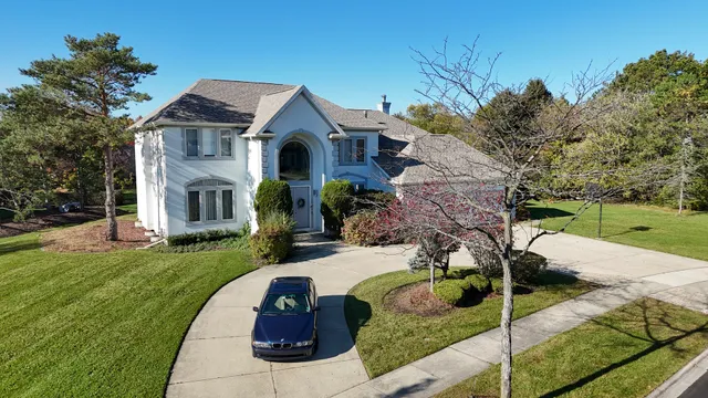 $1,150,000 | 2015 Tree Farm Court, Buffalo Grove, IL 60089