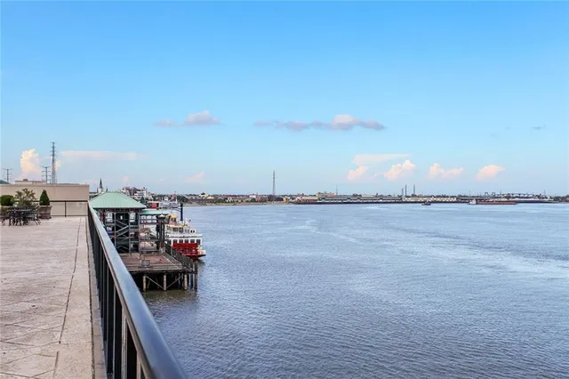 $23,000 | 600 Port Of New Orleans Place, Unit 15F, New Orleans, LA 70130