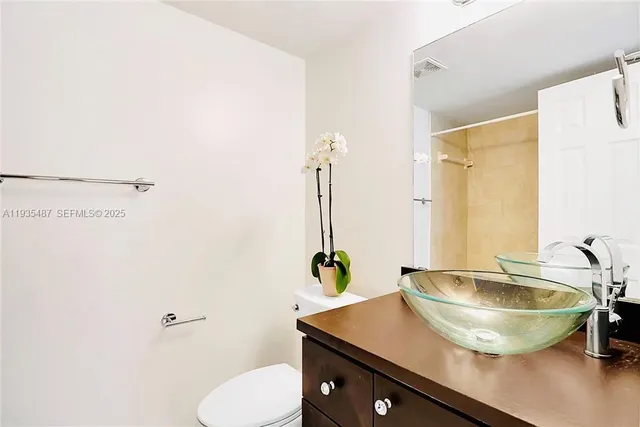 $219,500 | 1065 South Flagler Avenue, Unit 701, Pompano Beach, FL 33060