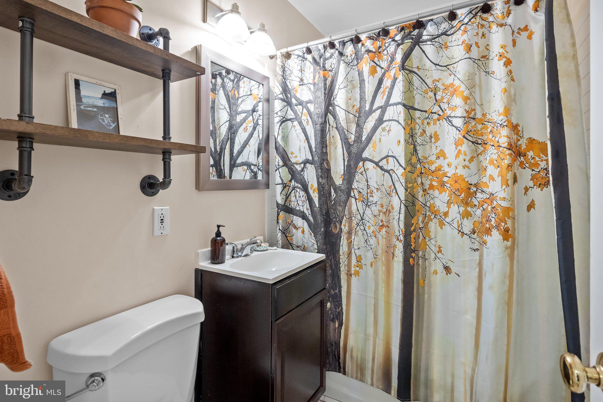 213 West Ferry Road Yardley, PA 19067 - Photo 10 of 34 Gallery Image 10