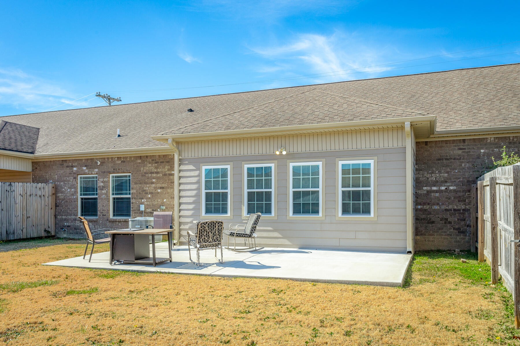 875 Colony Circle Fort Oglethorpe, GA 30742 - Photo 39 of 42 a view of a house with swimming pool in front of it