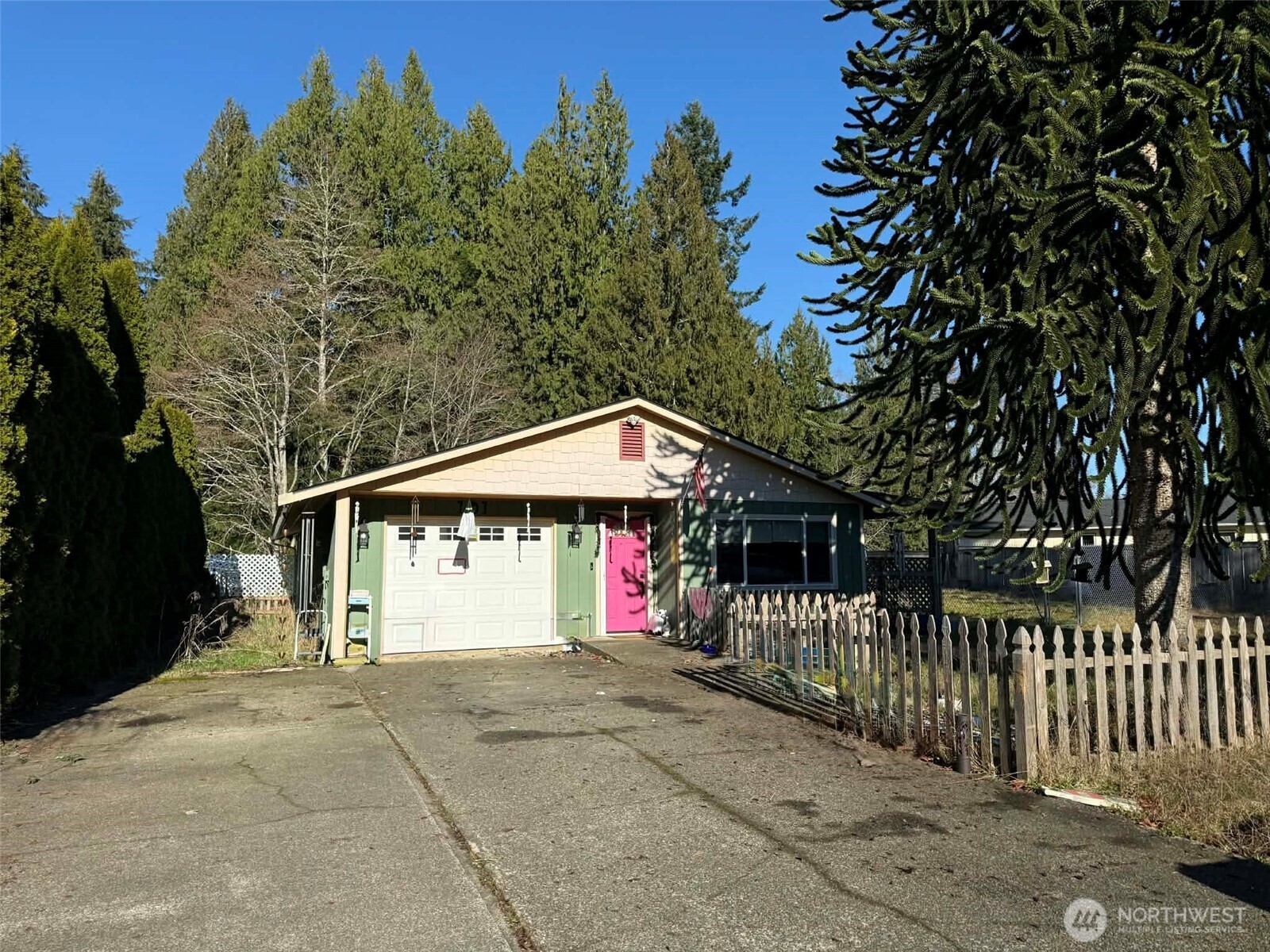 101 Edgewood Avenue Elma, WA 98541 - Photo 2 of 35