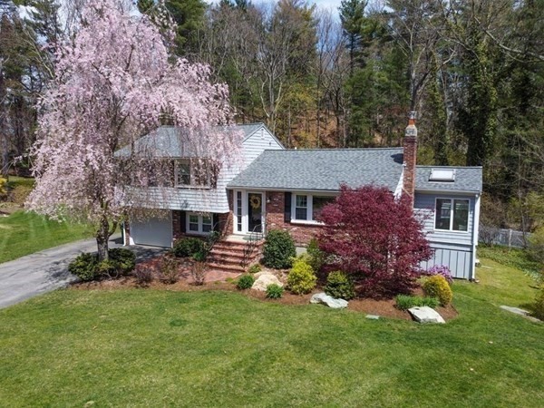 16 Hillcrest Road Medfield, MA 02052 - Photo 1 of 35 Gallery Image 1