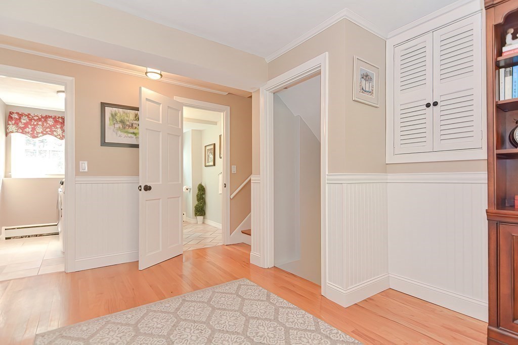 16 Hillcrest Road Medfield, MA 02052 - Photo 28 of 35 Gallery Image 28