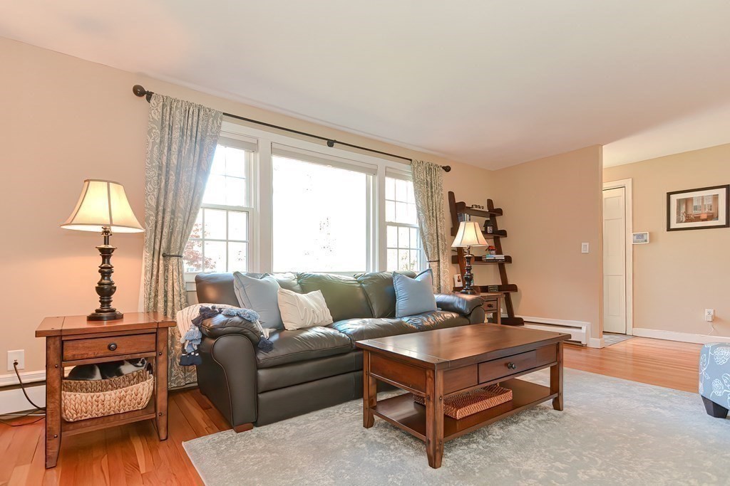 16 Hillcrest Road Medfield, MA 02052 - Photo 5 of 35 Gallery Image 5