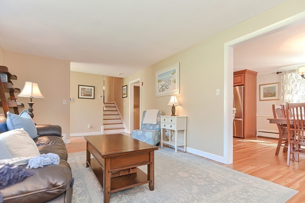 16 Hillcrest Road Medfield, MA 02052 - Photo 6 of 35 Gallery Image 6
