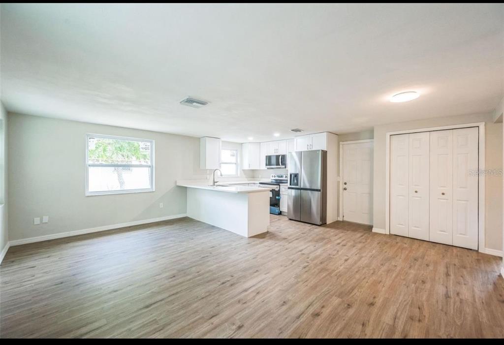 6250 Kentfield Avenue New Port Richey, FL 34653 - Photo 5 of 9