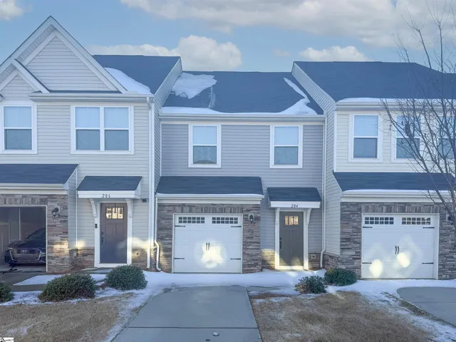 $1,650 | 204 Roudwood Drive, Simpsonville, SC 29680