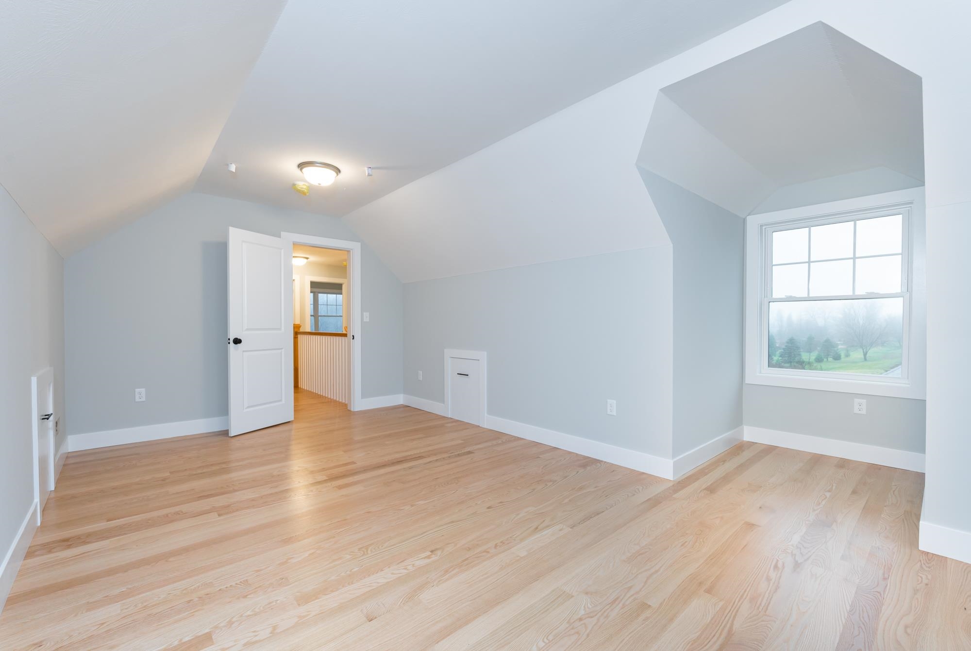12 Robin Way, Unit 5 Chester, NH 03036 - Photo 20 of 22 Gallery Image 20