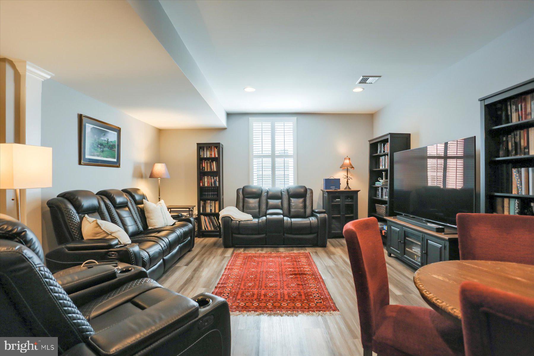 15 Bayberry Road Carlisle, PA 17013 - Photo 30 of 41 Gallery Image 30