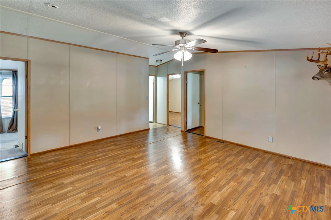 233 Ranch Road Yoakum, TX 77995 - Photo 8 of 38 Gallery Image 8