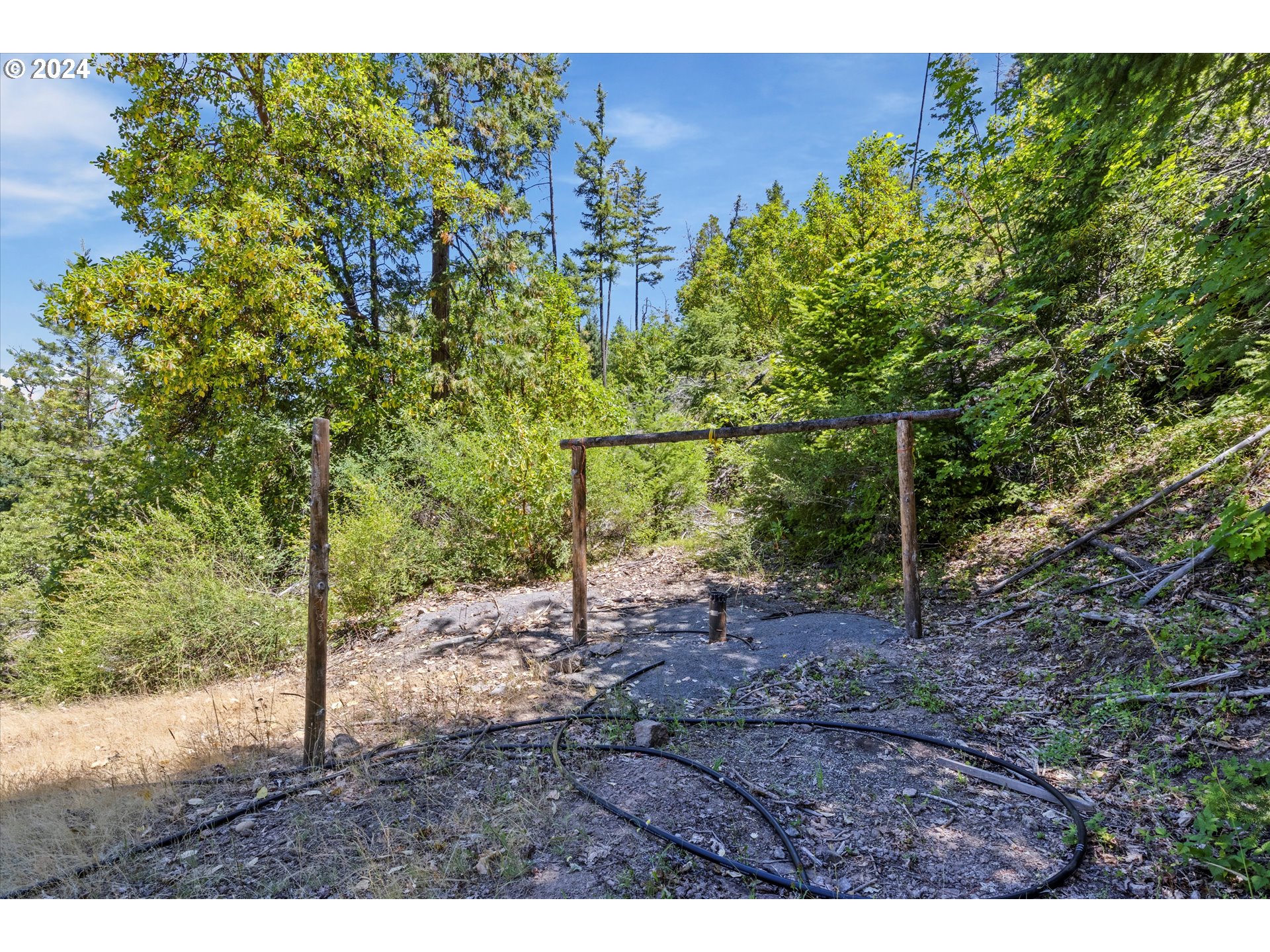 101 West Fork Trail Creek Road Trail, OR 97541 - Photo 13 of 27 Gallery Image 13