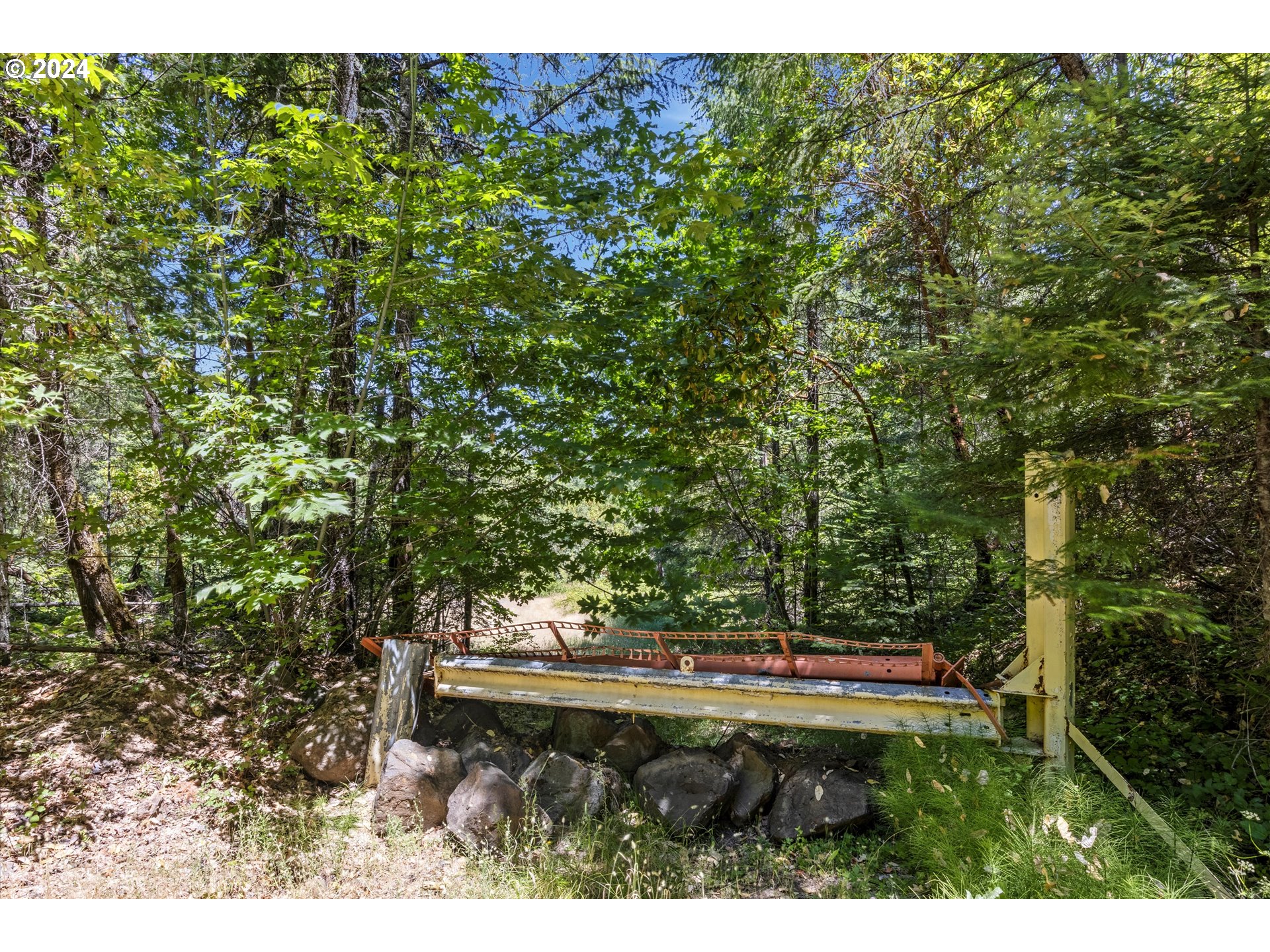 101 West Fork Trail Creek Road Trail, OR 97541 - Photo 20 of 27 Gallery Image 20