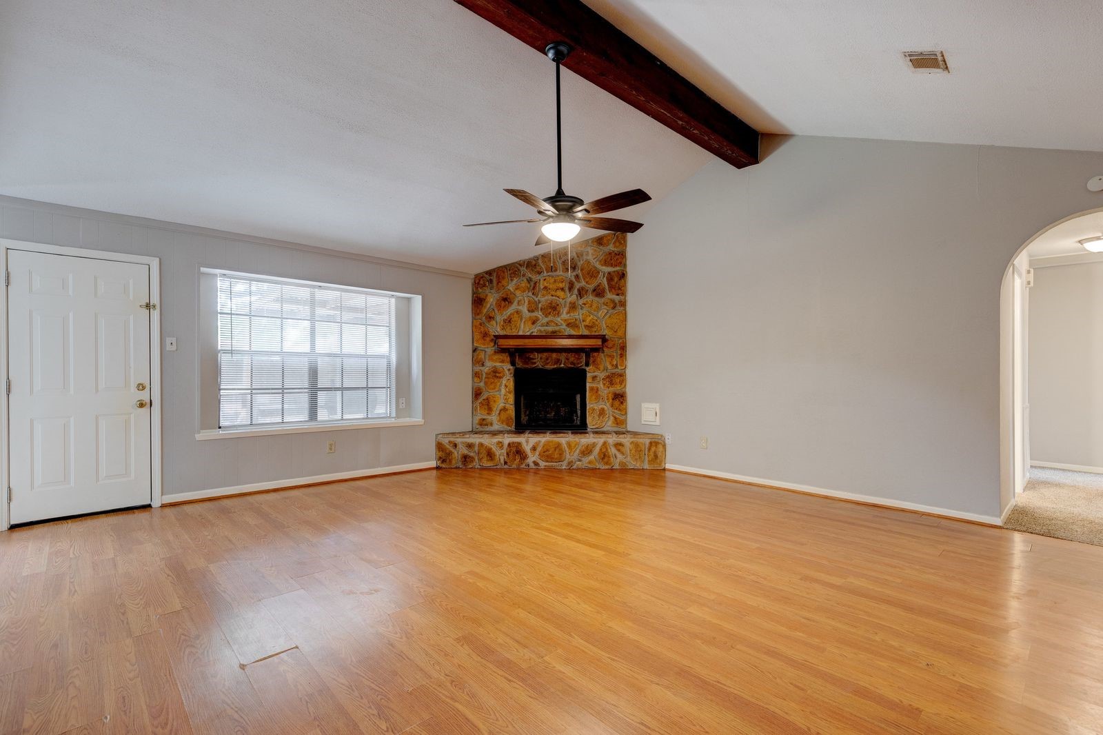 5102 Parsley Avenue Baytown, TX 77521 - Photo 8 of 10