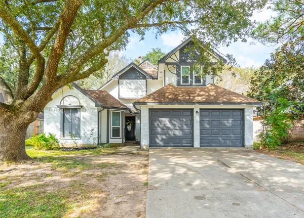 $3,800 | 718 Regency Court, Friendswood, TX 77546