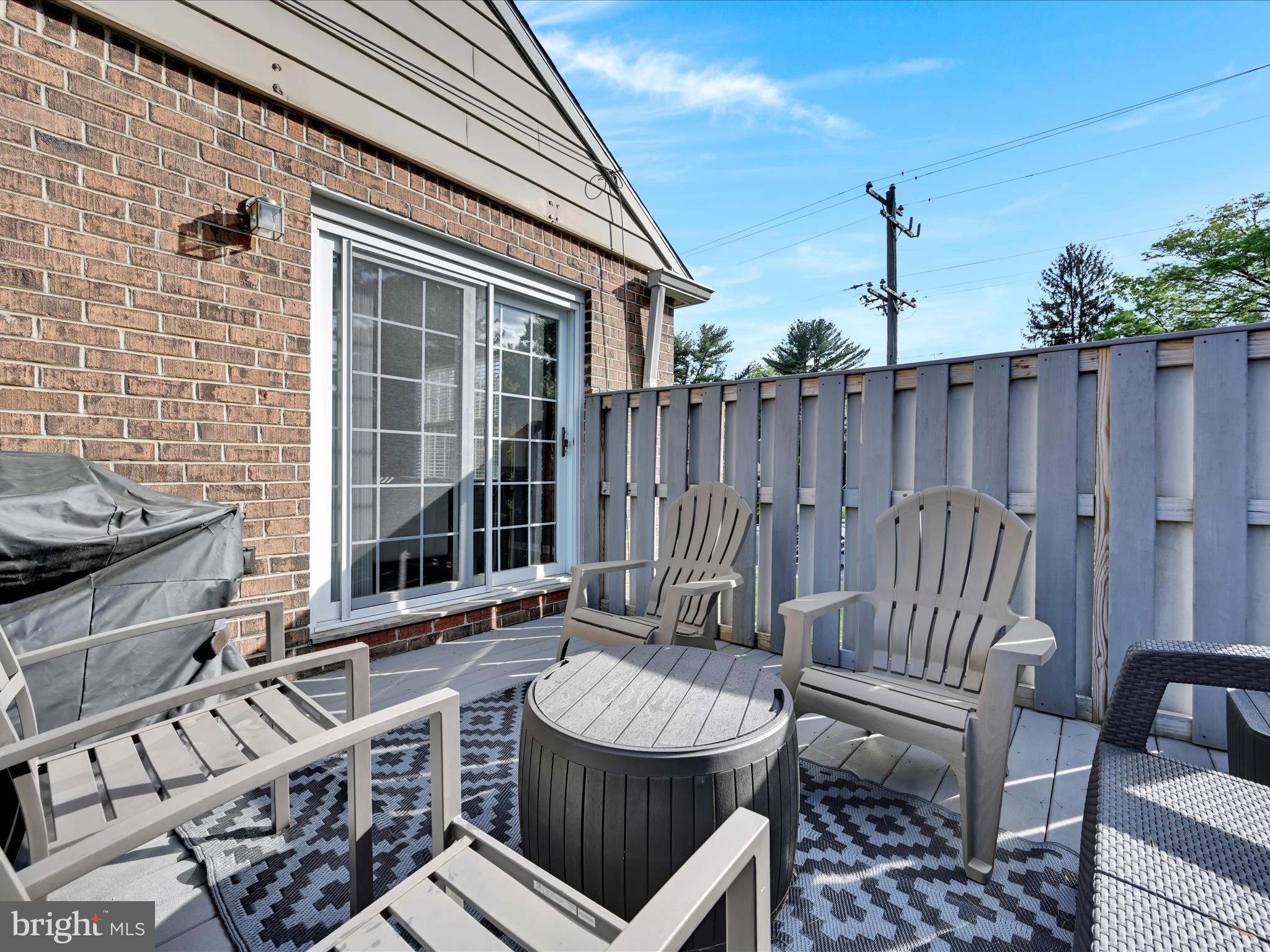 641 West Springfield Road, Unit B2 Springfield, PA 19064 - Photo 6 of 32 Great for Summer Barbecues