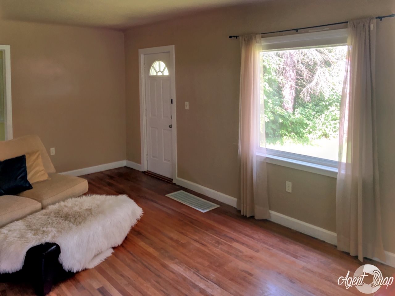 12397 North Lewis Road Clio, MI 48420 - Photo 3 of 30 31386420-2.JPG