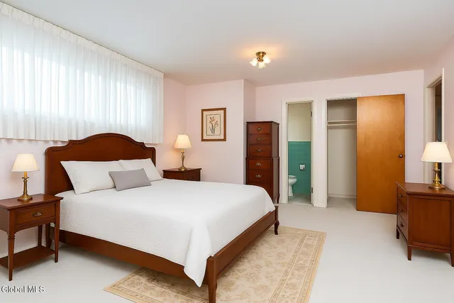 $344,900 | 25 Gingerbread Lane, Albany, NY 12208