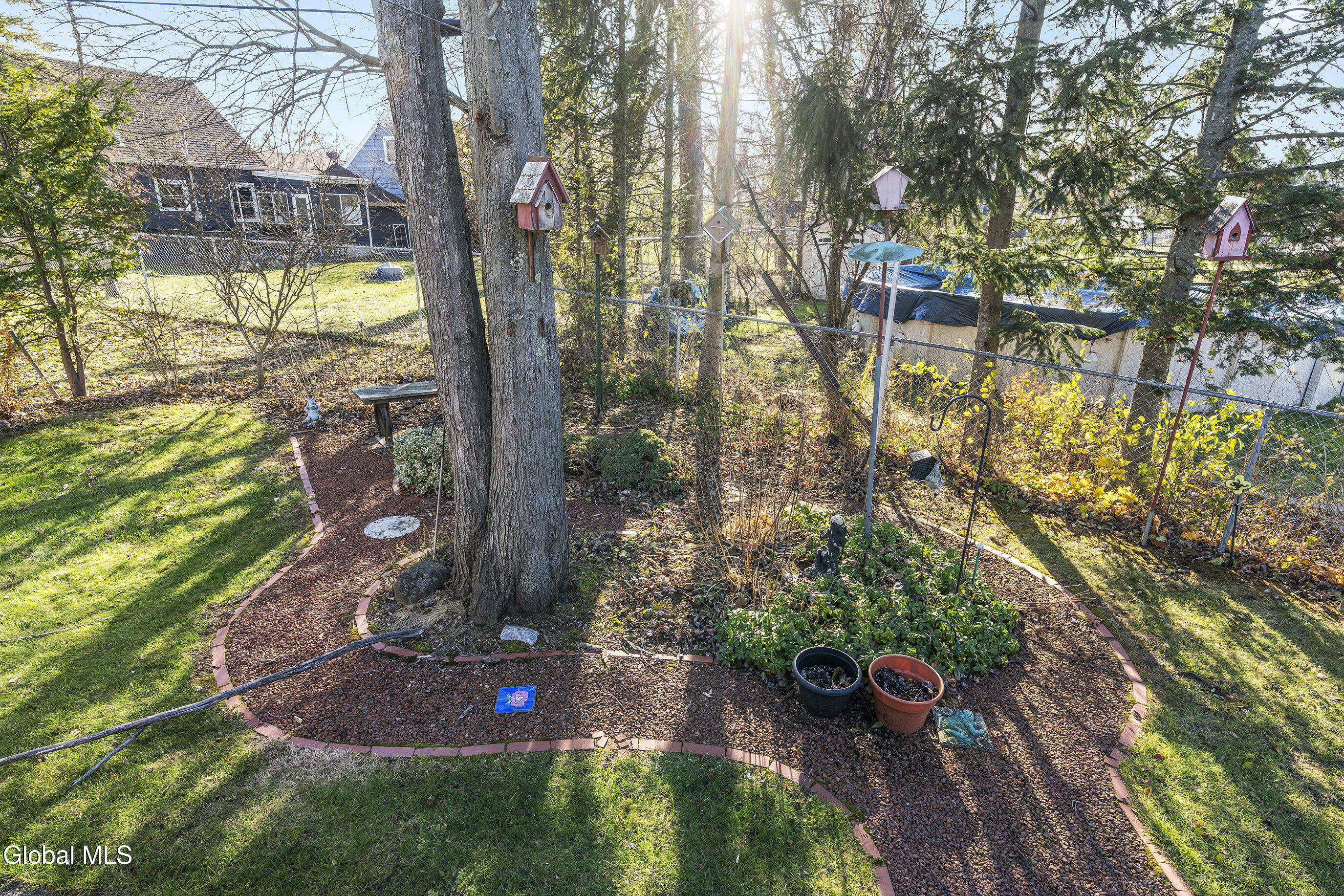 25 Gingerbread Lane Albany, NY 12208 - Photo 6 of 24 005-25-Gingerbread-Ln-Albany-NY-12208