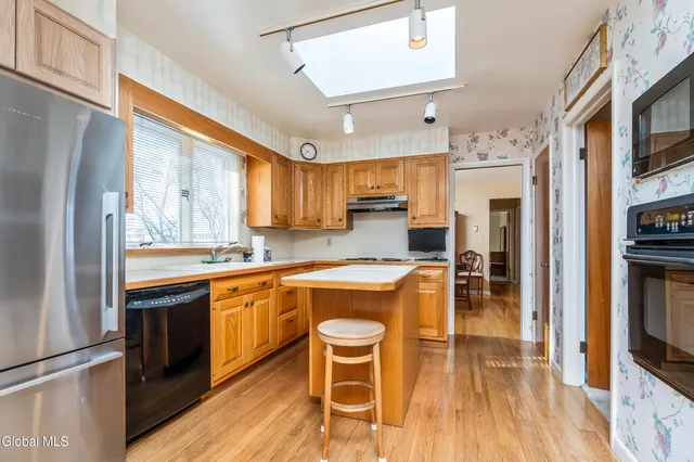 $344,900 | 25 Gingerbread Lane, Albany, NY 12208