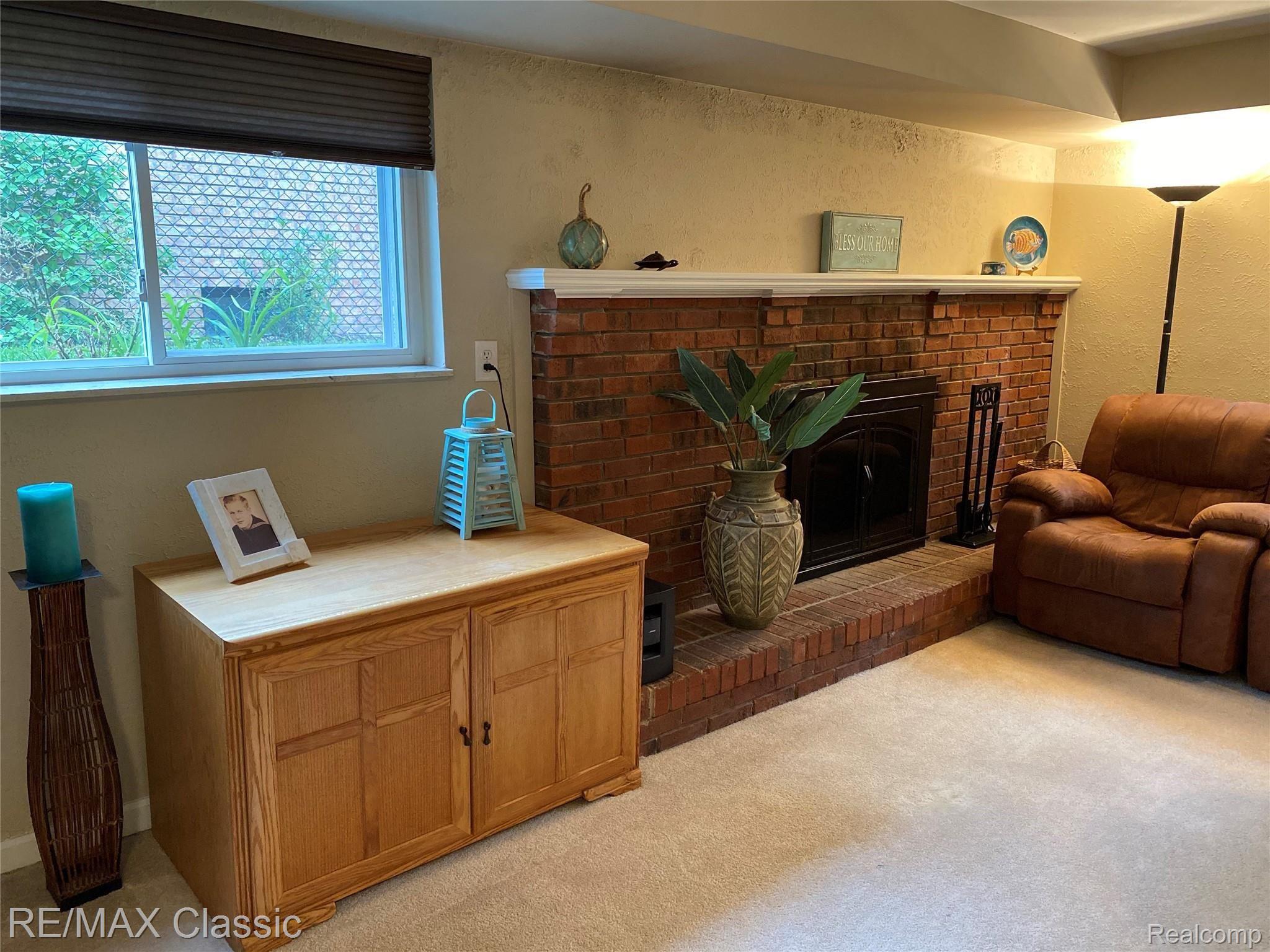 43120 Hanford Road Canton, MI 48187 - Photo 67 of 82 60nvAIjIQx6xM7+U+G7q1g.jpg