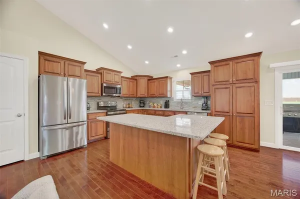 $269,900 | 19780 Destiny Road, Lebanon, MO 65536