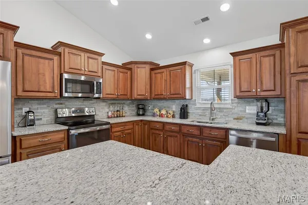 $269,900 | 19780 Destiny Road, Lebanon, MO 65536