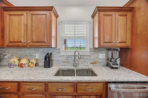 $269,900 | 19780 Destiny Road, Lebanon, MO 65536