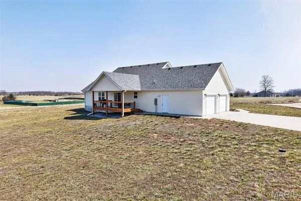 $269,900 | 19780 Destiny Road, Lebanon, MO 65536