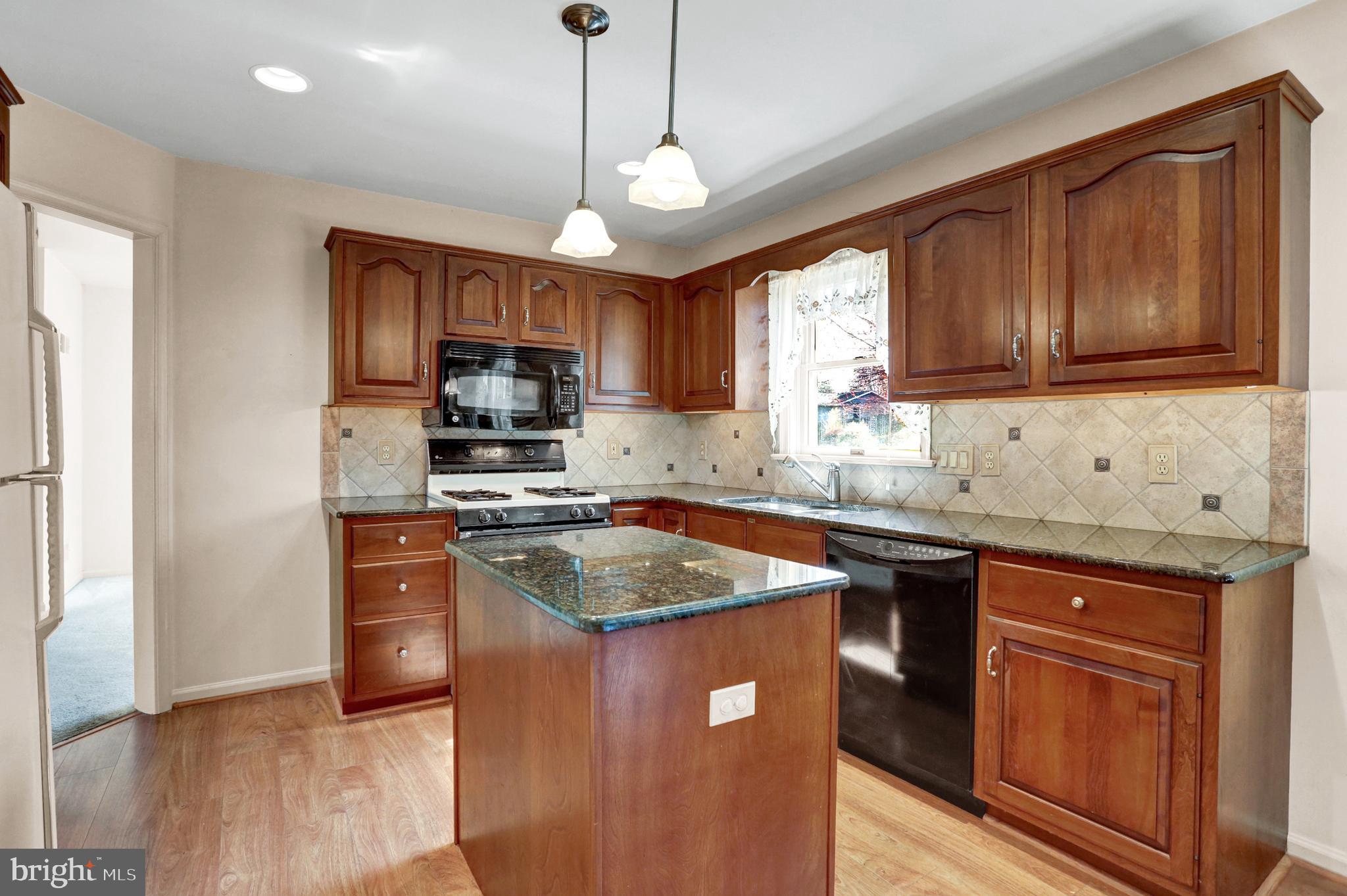 216 East 6th Street Lititz, PA 17543 - Photo 7 of 28 Gallery Image 7