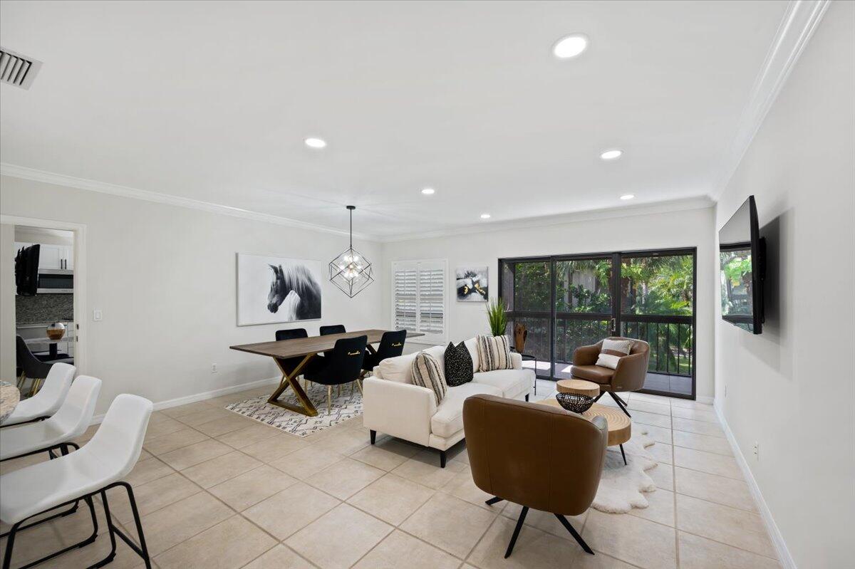 13334 Polo Club Road, Unit 332 Wellington, FL 33414 - Photo 9 of 19 Dining /Living Room _2