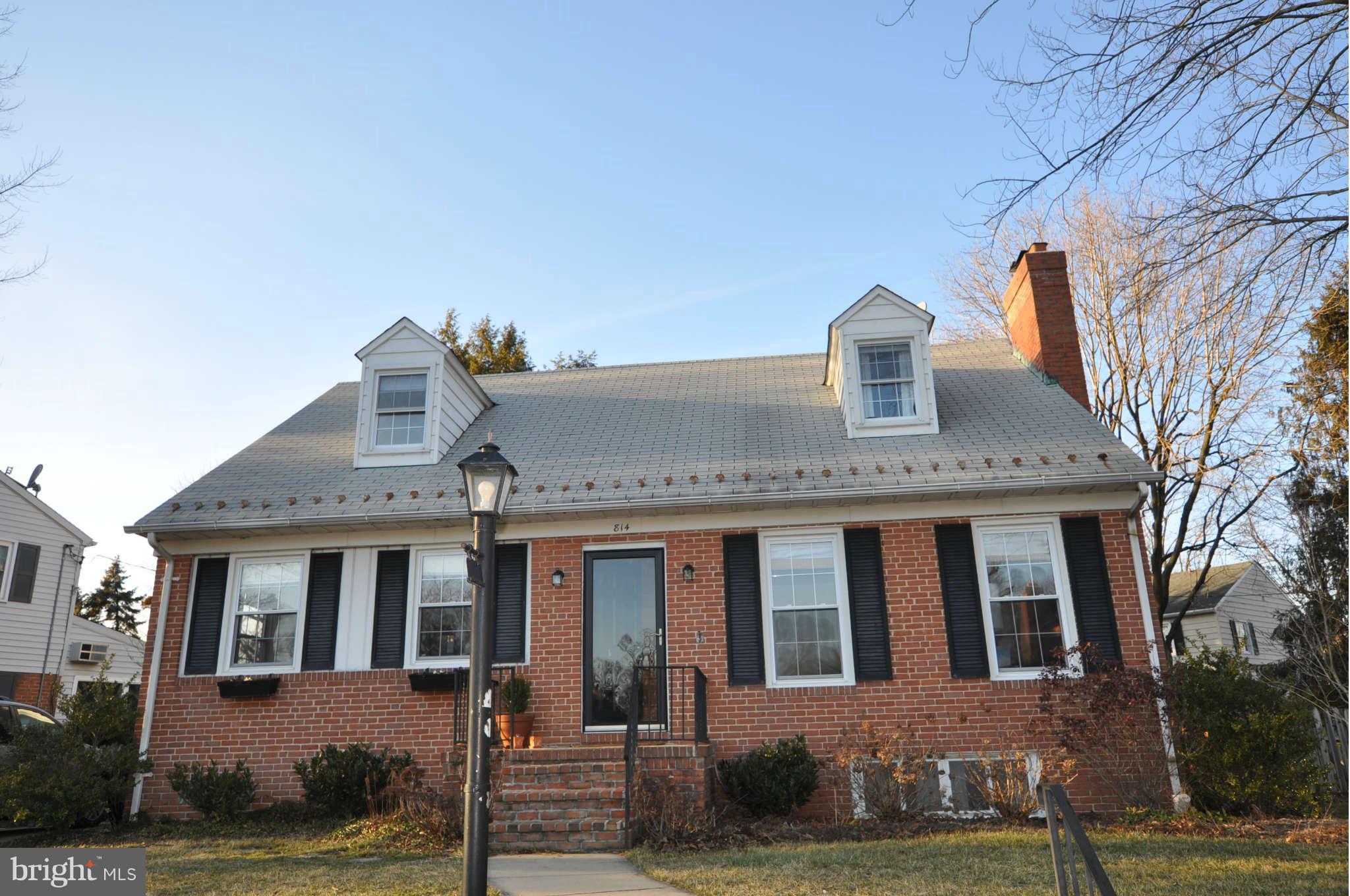814 Stoneleigh Road Baltimore, MD 21212 - Photo 1 of 30 Exterior (Front)