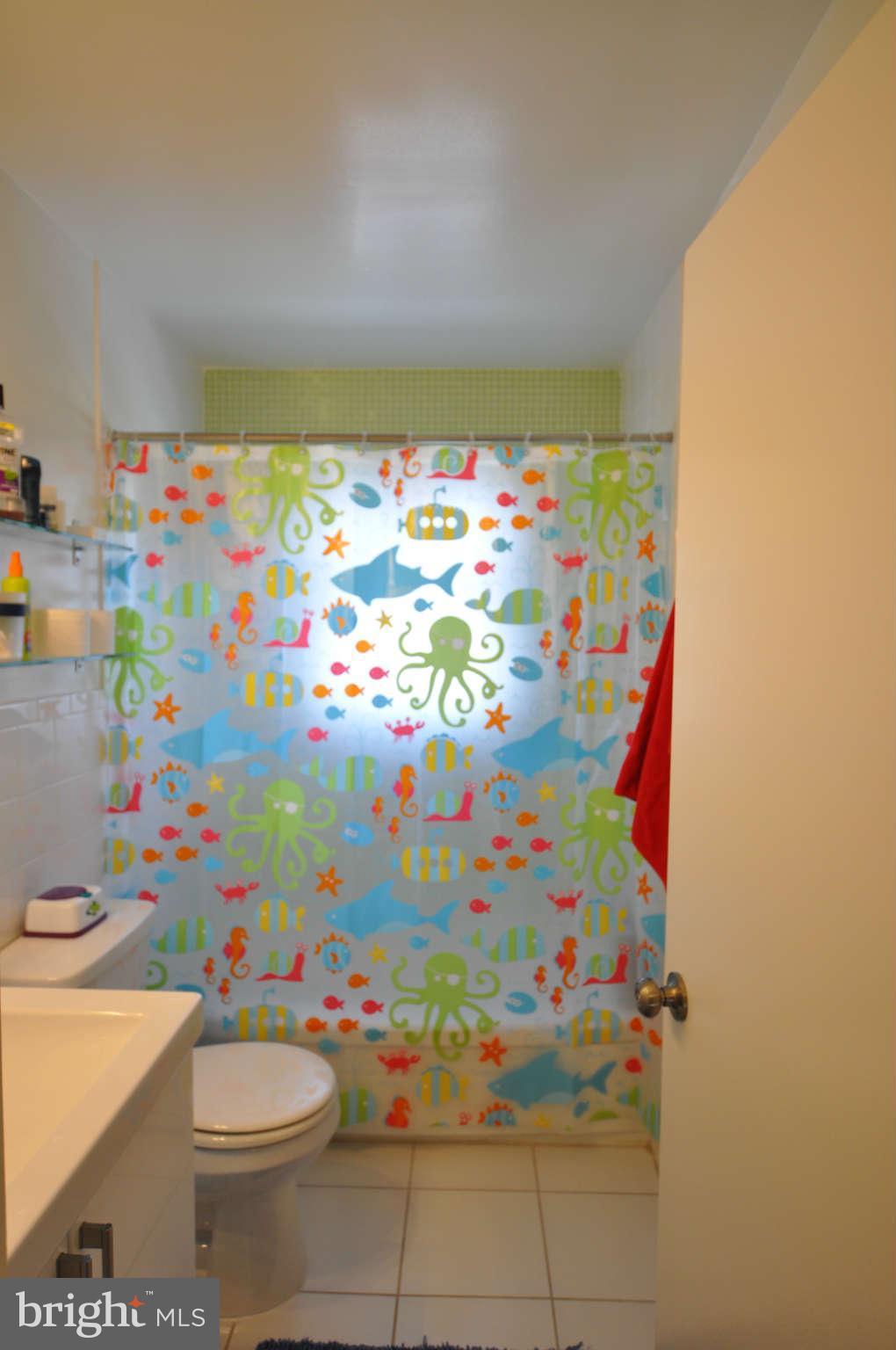 814 Stoneleigh Road Baltimore, MD 21212 - Photo 18 of 30 Bath