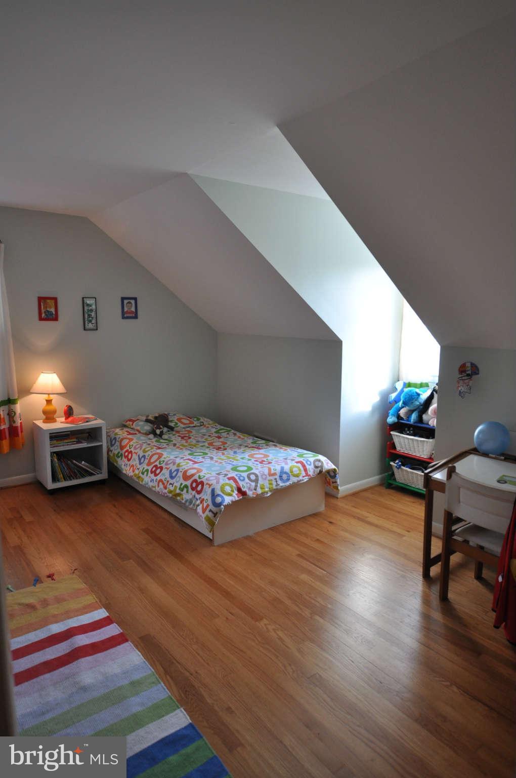 814 Stoneleigh Road Baltimore, MD 21212 - Photo 20 of 30 Bedroom3