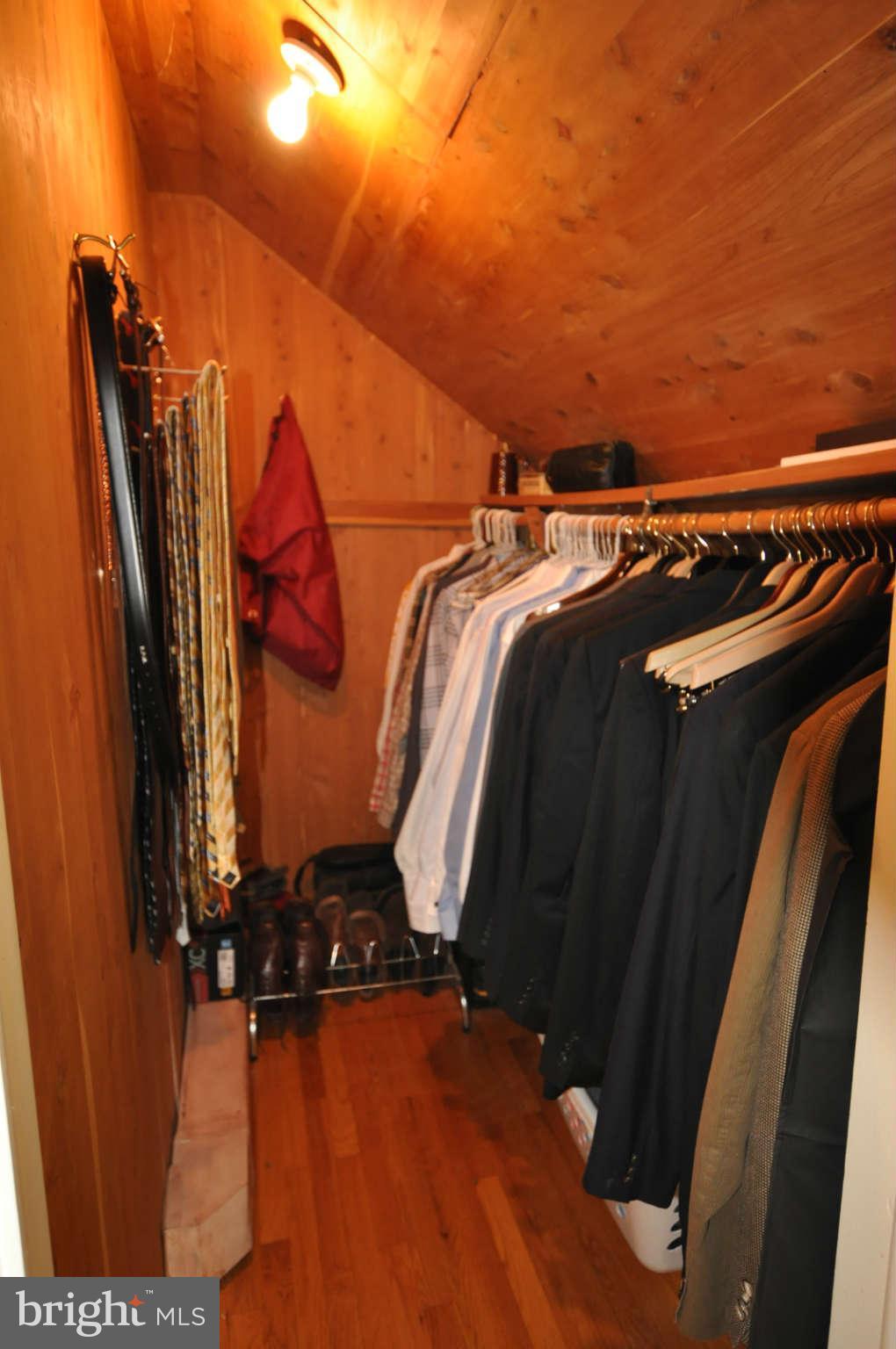 814 Stoneleigh Road Baltimore, MD 21212 - Photo 22 of 30 master cedar closet