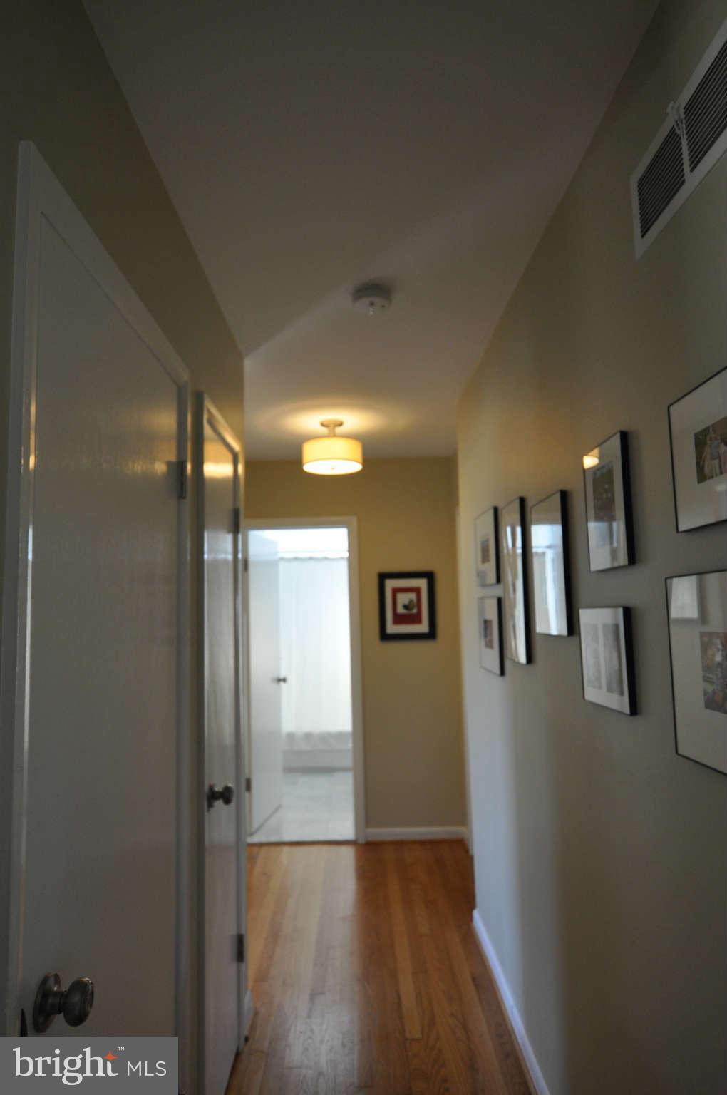 814 Stoneleigh Road Baltimore, MD 21212 - Photo 8 of 30 Interior (General)3