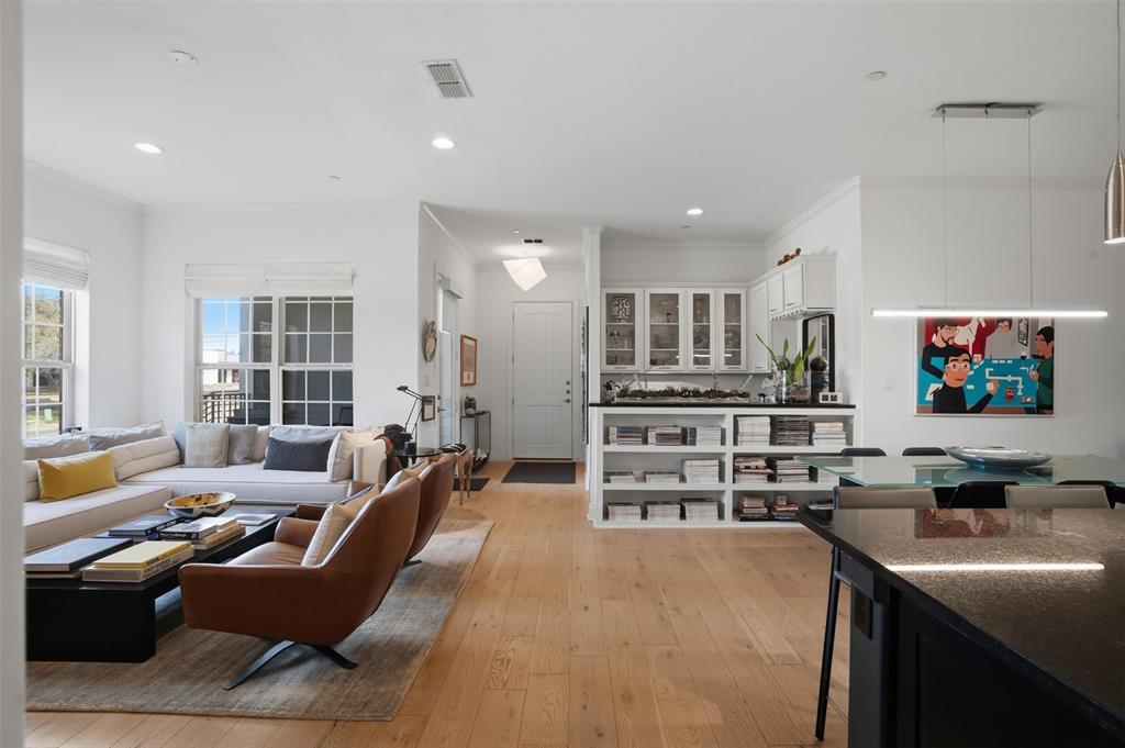 5005 Meridian Lane, Unit 1101 Addison, TX 75001 - Photo 3 of 28