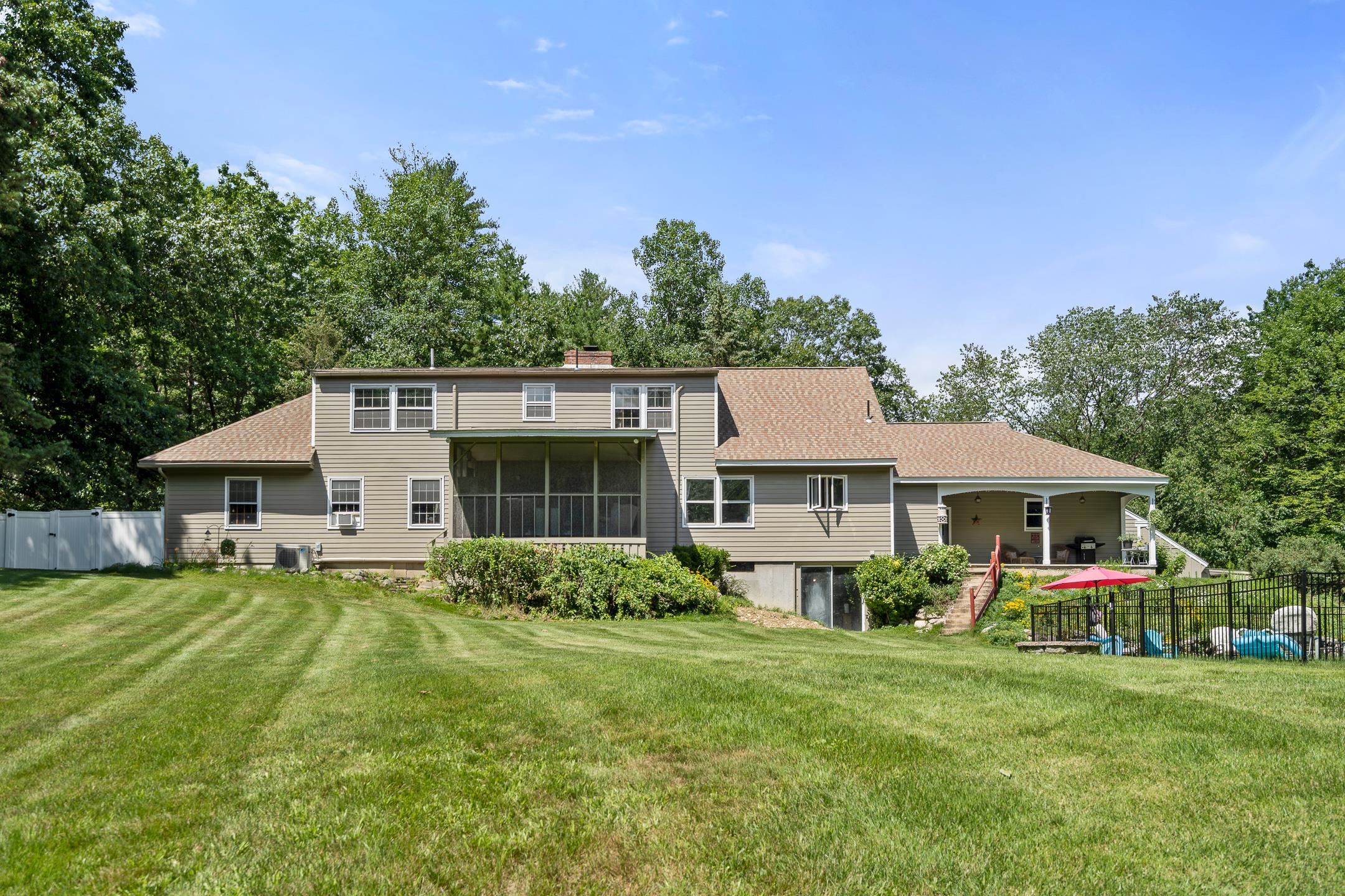 18 Beaver Brook Road Bedford, NH 03110 - Photo 11 of 39 Gallery Image 11
