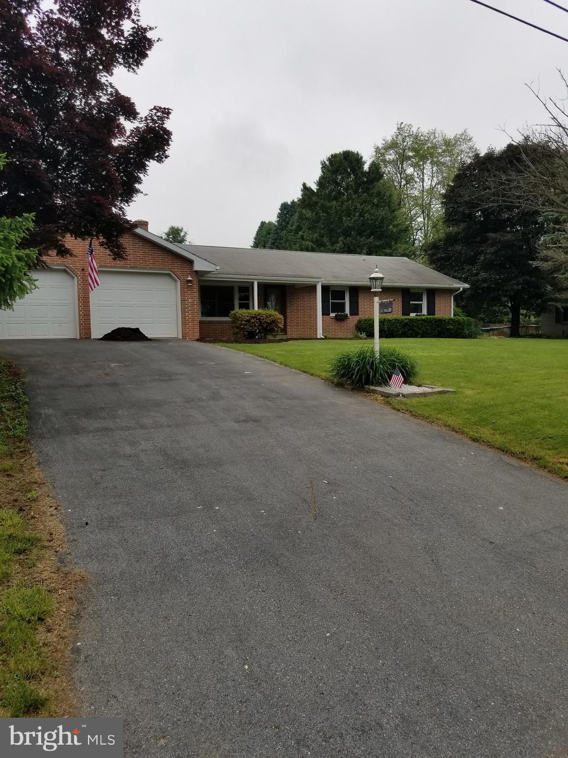 217 Hilltop Road Boiling Springs, PA 17007 - Photo 2 of 17 Gallery Image 2