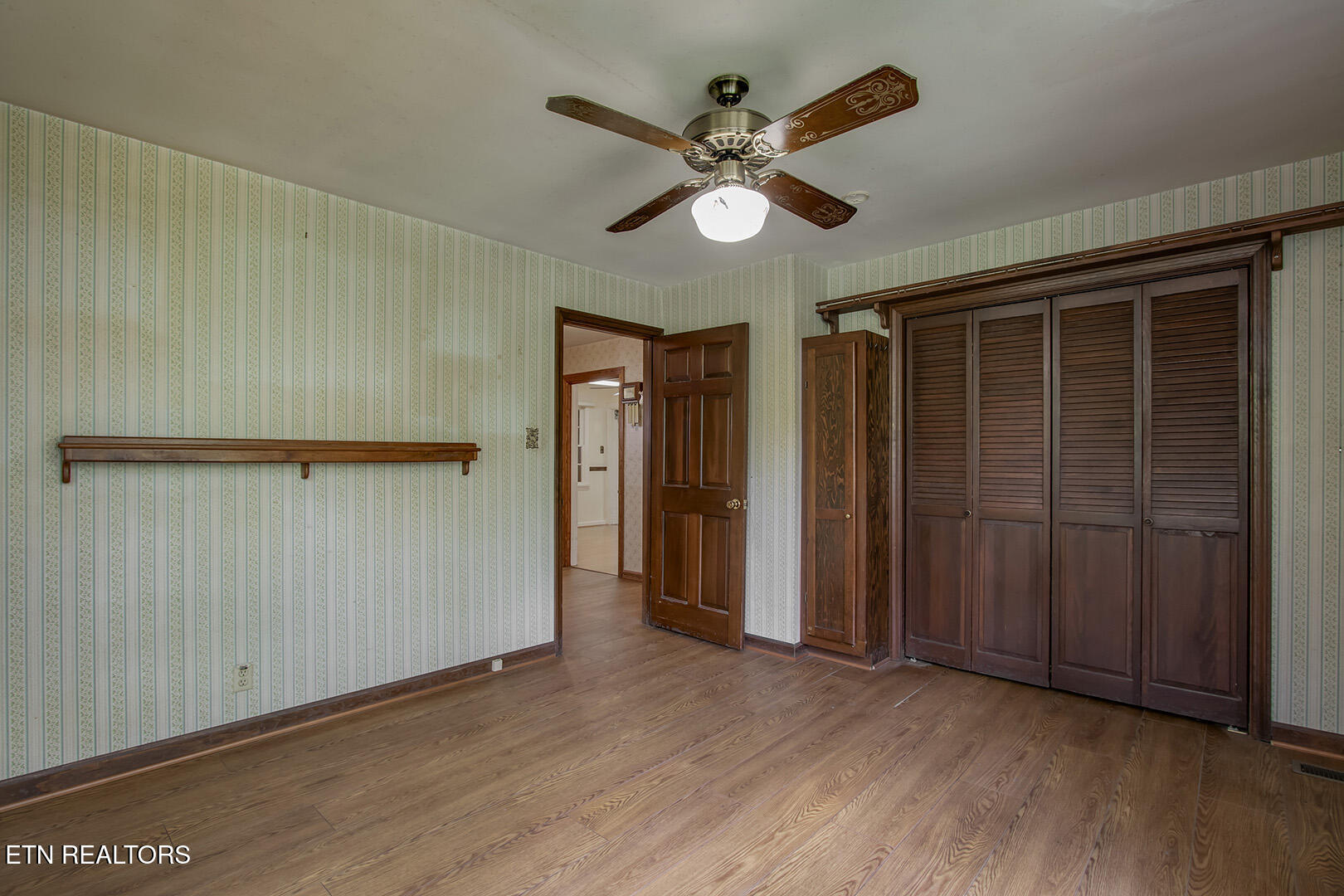 1309 Gamble Drive Heiskell, TN 37754 - Photo 25 of 47 27_GambleDrive_1309_MasterBedroom02