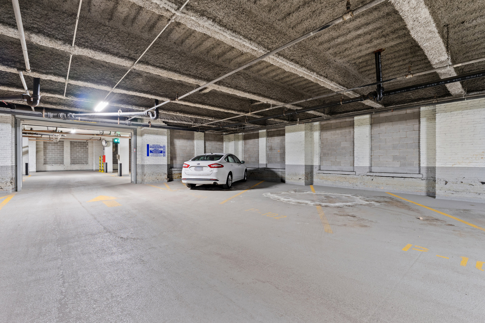 1040 West Adams Street, Unit 122 Chicago, IL 60607 - Photo 20 of 28 Gallery Image 20