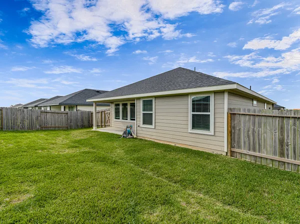 $284,990 | 1317 Bison View Lane, Sealy, TX 77474